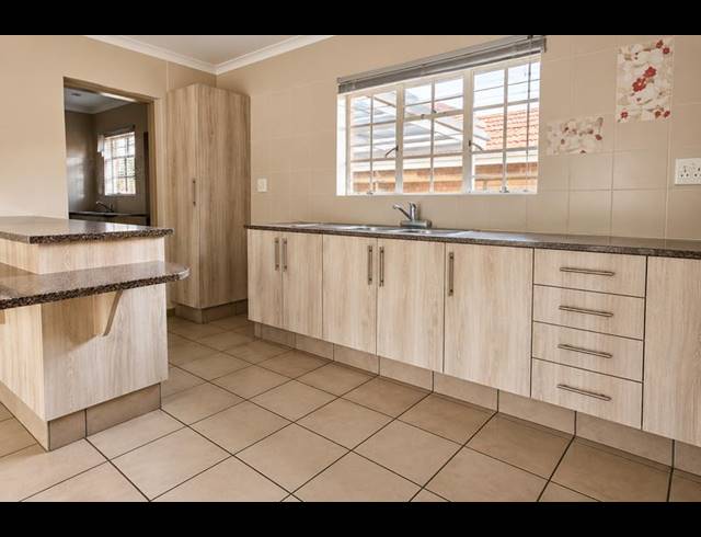 1 BEDROOM TOWNHOUSE FOR SALE IN THREE RIVERS